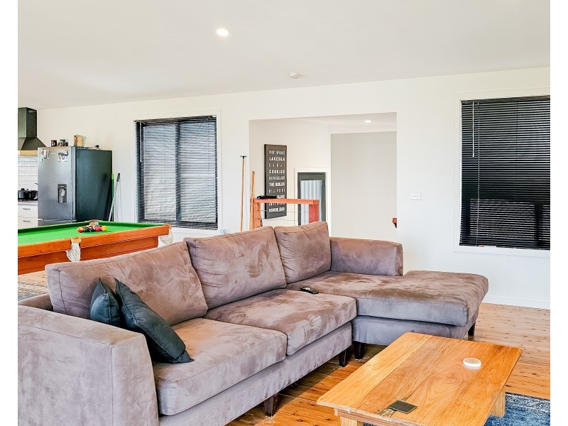 64 Bellbird Drive, Malua Bay NSW 2536