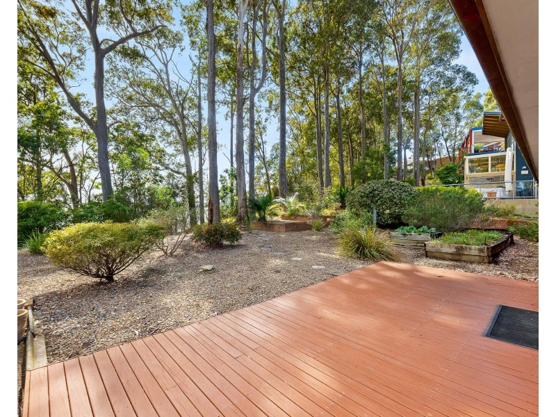 10 Beechwood Court, Sunshine Bay NSW 2536