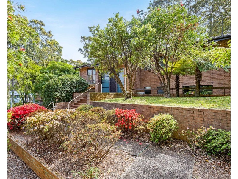 10 Beechwood Court, Sunshine Bay NSW 2536