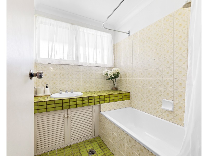 40 YUGURA STREET, Malua Bay NSW 2536