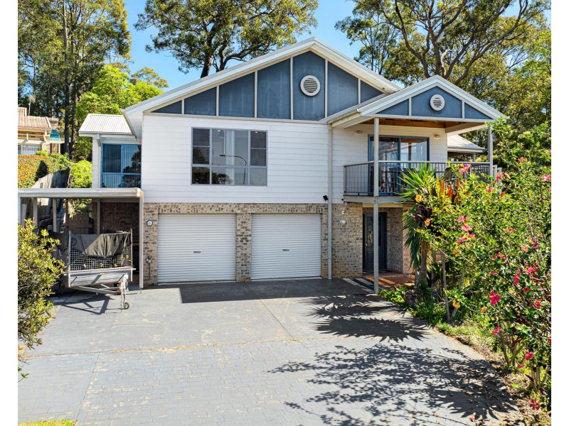 13 Kurrara Close, Malua Bay NSW 2536