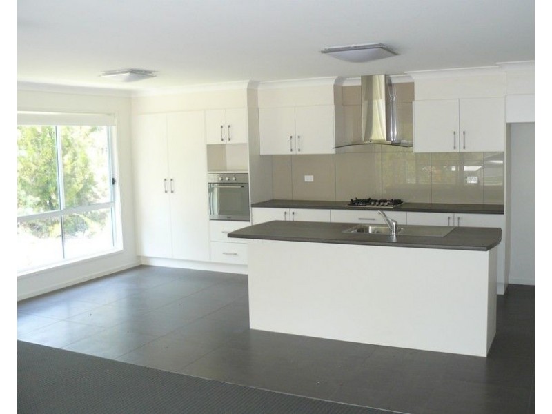 8B Elandra Place, Malua Bay NSW 2536