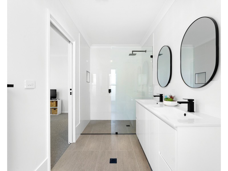 9 Ascension Way, Batehaven NSW 2536