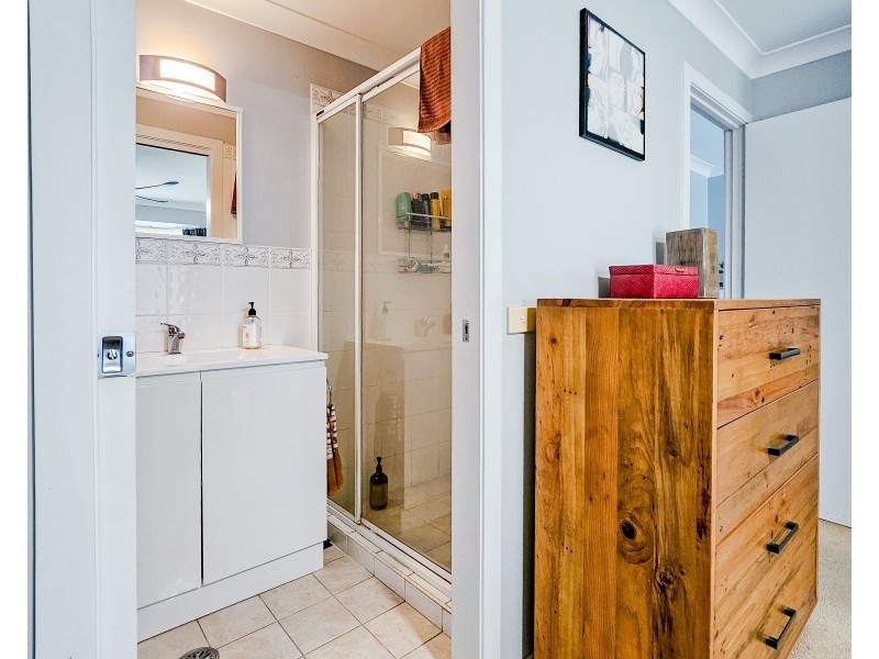 12 Foam Street, Surfside NSW 2536