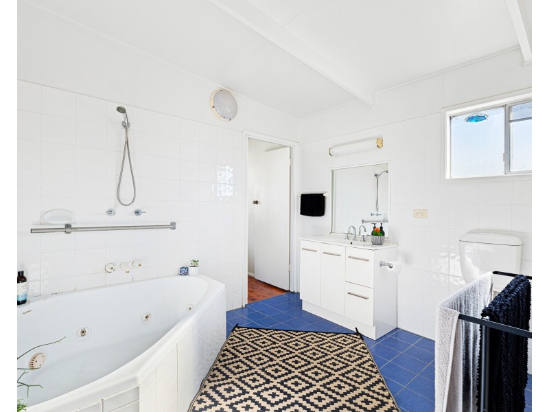 5 Malua Street, Malua Bay NSW 2536