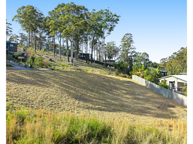 4 Currawong Crescent, Malua Bay NSW 2536