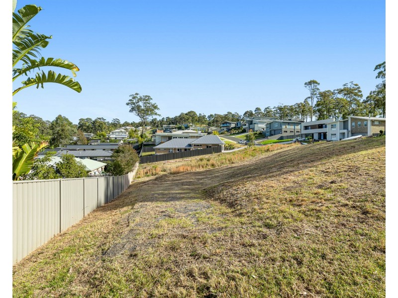 4 Currawong Crescent, Malua Bay NSW 2536
