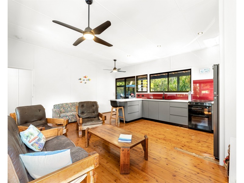 10 Rosedale Parade, Rosedale NSW 2536