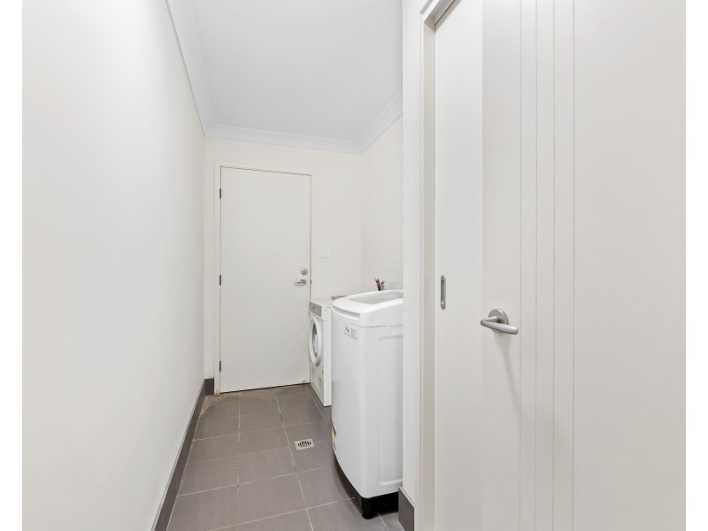 8B Elandra Place, Malua Bay NSW 2536