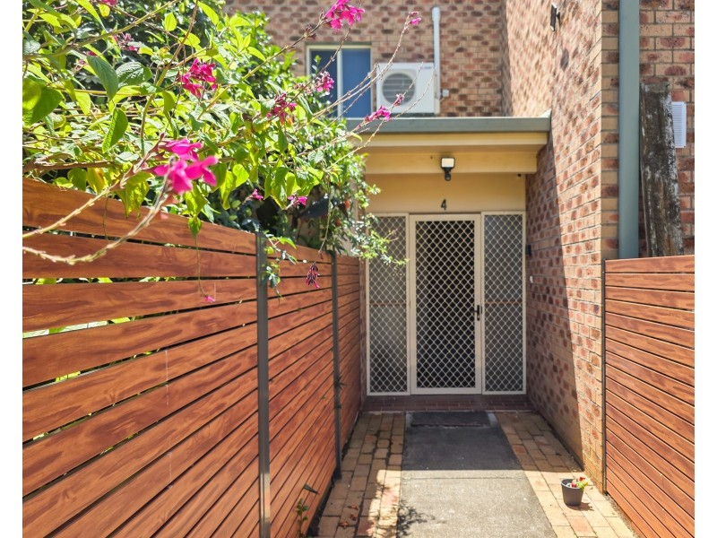 4/6-8 Corrigan Crescent, Batehaven NSW 2536