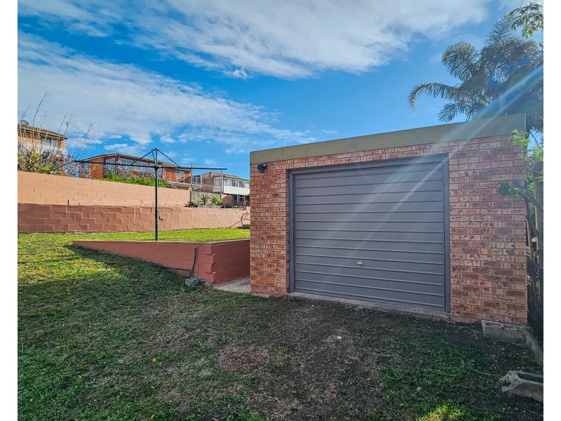 33 Garagarang Street, Malua Bay NSW 2536