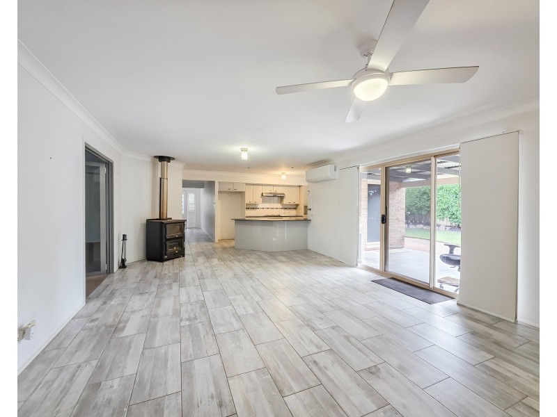 33 Zanthus Drive, Broulee NSW 2537