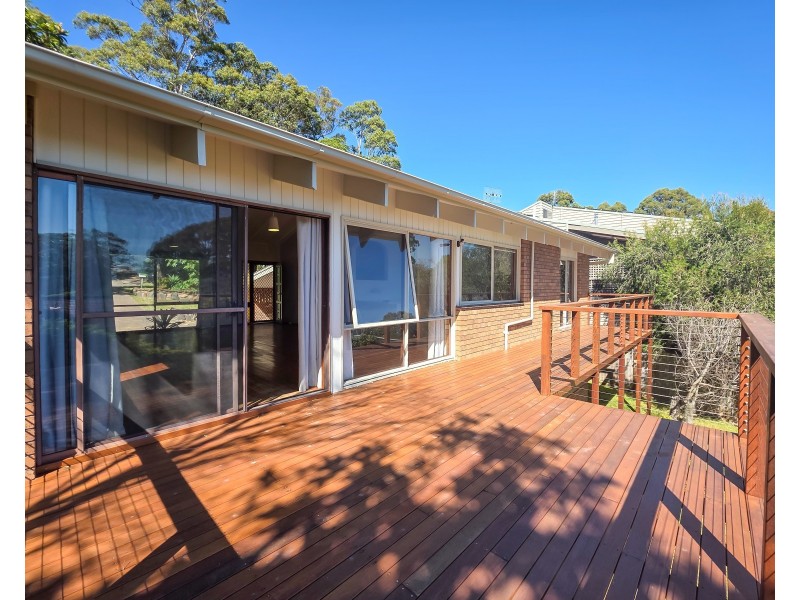 5 Burrawang Crescent, Sunshine Bay NSW 2536