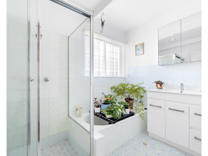 3 Joseph Street, Batehaven NSW 2536