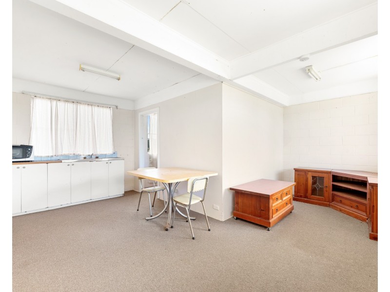 3 Joseph Street, Batehaven NSW 2536