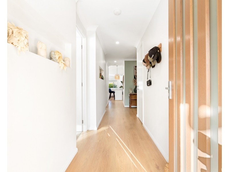 4 MCKENZIES CRESCENT, Malua Bay NSW 2536