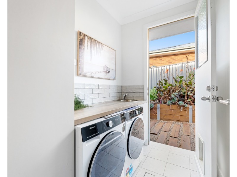 4 MCKENZIES CRESCENT, Malua Bay NSW 2536