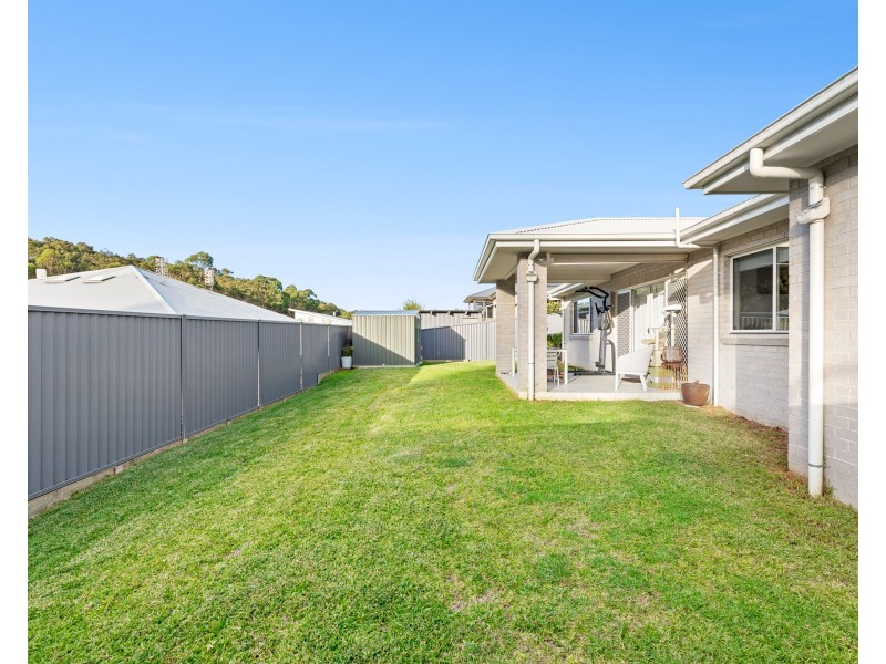 4 MCKENZIES CRESCENT, Malua Bay NSW 2536