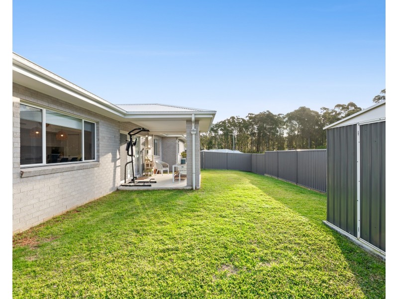 4 MCKENZIES CRESCENT, Malua Bay NSW 2536