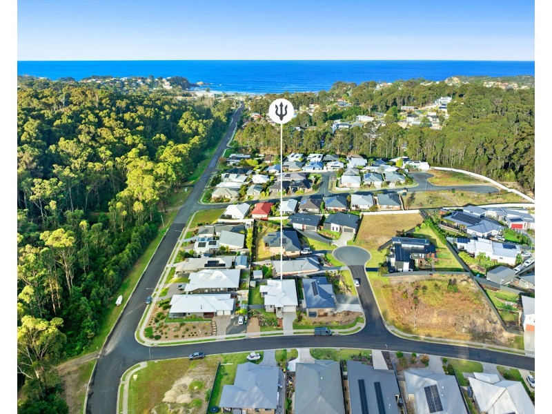 4 Mckenzies Crescent, Malua Bay NSW 2536