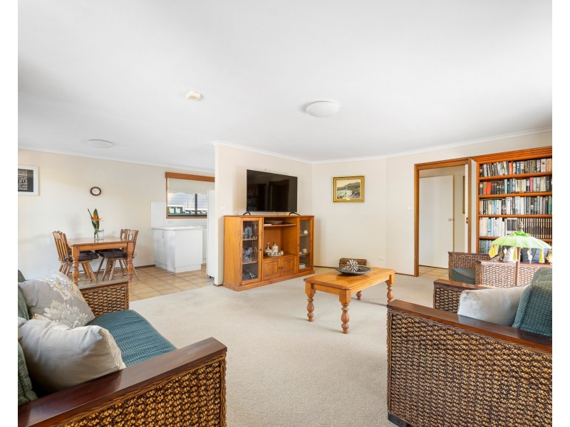 9 Youralla Avenue, Malua Bay NSW 2536