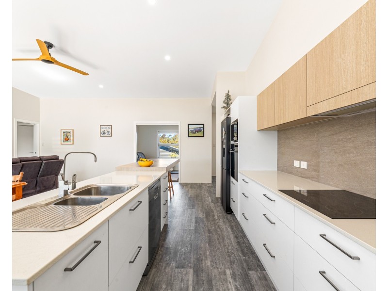 21B Currawong Crescent, Malua Bay NSW 2536