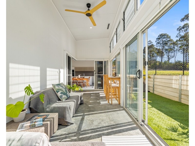 21B Currawong Crescent, Malua Bay NSW 2536