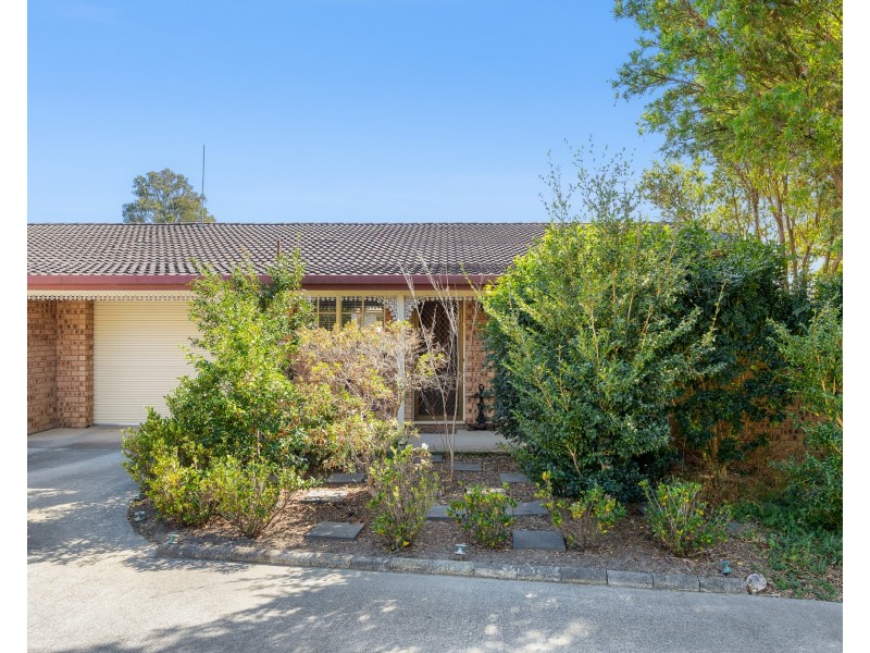 4/11 Eric Fenning Drive, Surf Beach NSW 2536