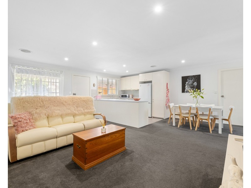 4/11 Eric Fenning Drive, Surf Beach NSW 2536