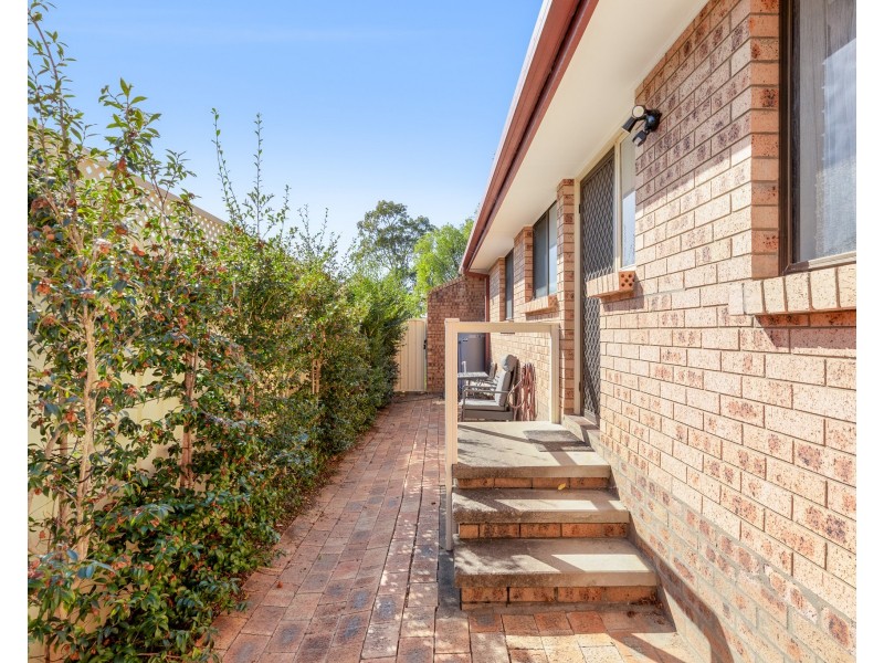 4/11 Eric Fenning Drive, Surf Beach NSW 2536