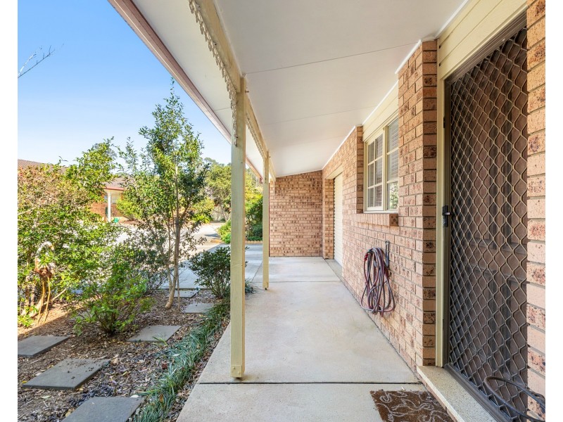 4/11 Eric Fenning Drive, Surf Beach NSW 2536