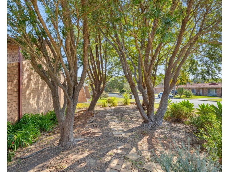 4/11 Eric Fenning Drive, Surf Beach NSW 2536