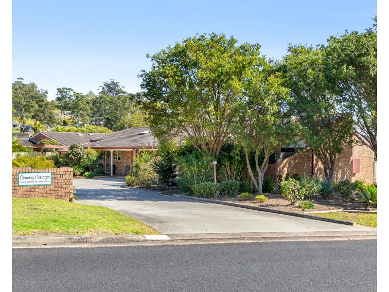 4/11 Eric Fenning Drive, Surf Beach NSW 2536