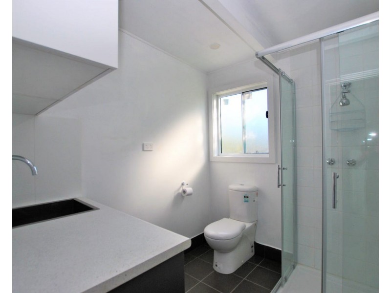 32 Pacific Road, Surf Beach NSW 2536
