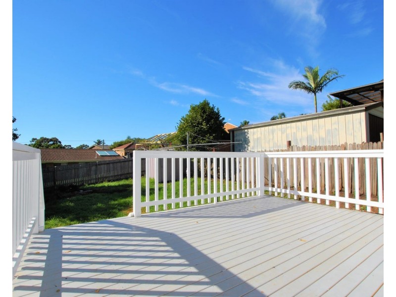 32 Pacific Road, Surf Beach NSW 2536