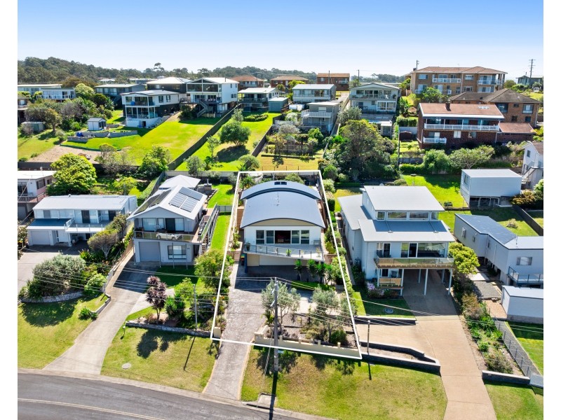 26 Tallawang Avenue, Malua Bay NSW 2536