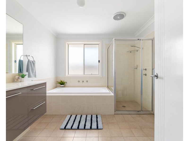 27 Yugura Street, Malua Bay NSW 2536