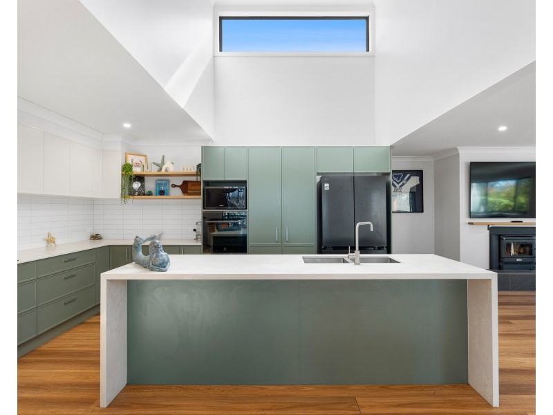 30 Peninsula Drive, North Batemans Bay NSW 2536