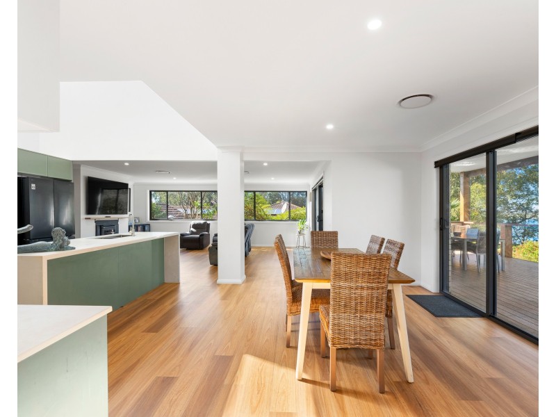 30 Peninsula Drive, North Batemans Bay NSW 2536
