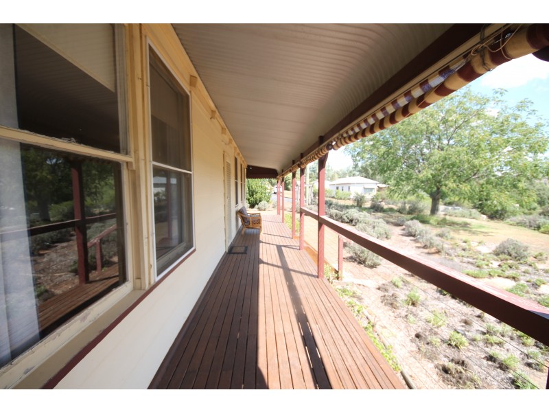 12 LANGLEY STREET, Merriwa NSW 2329