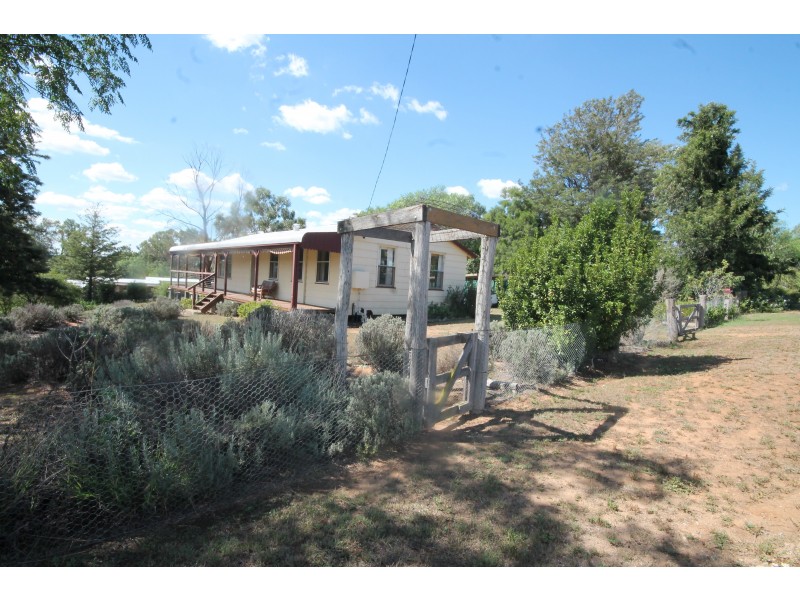 12 LANGLEY STREET, Merriwa NSW 2329