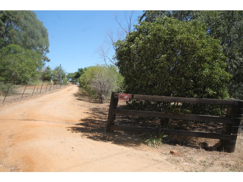 120 RIFLE RANGE ROAD, Merriwa NSW 2329