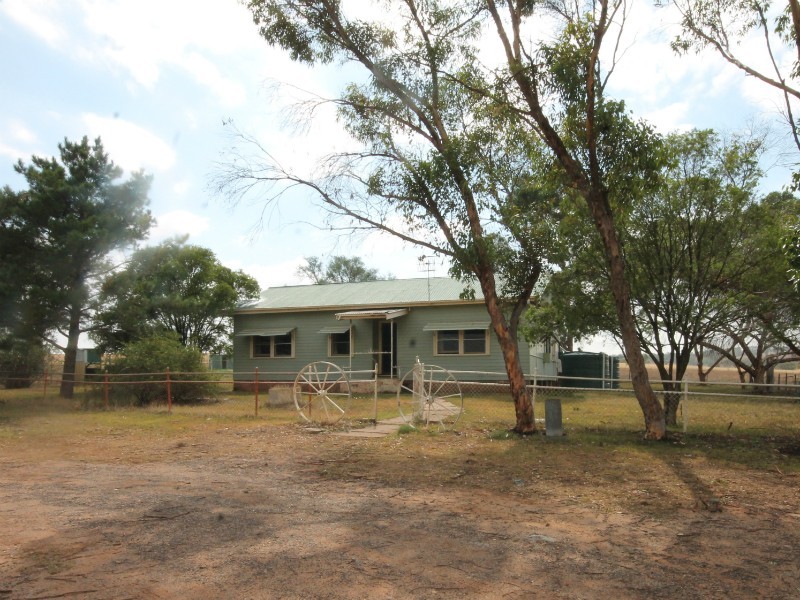 94 LAWLERS LANE, Merriwa NSW 2329