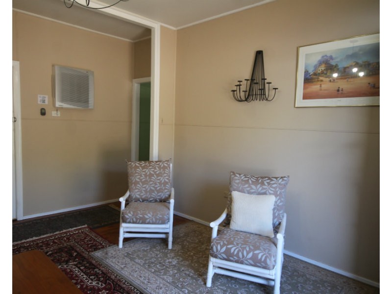 2 Elizabeth Street, Merriwa NSW 2329