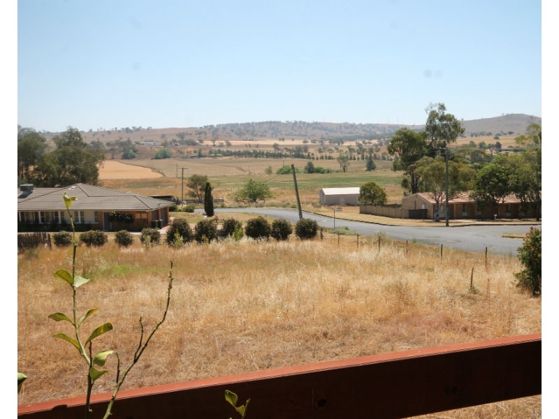 2 Elizabeth Street, Merriwa NSW 2329