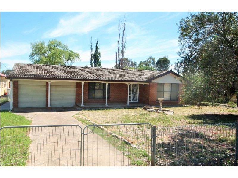 54 Bettington Street, Merriwa NSW 2329