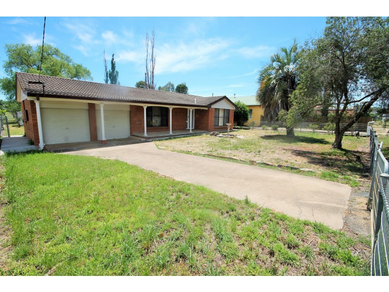 54 Bettington Street, Merriwa NSW 2329