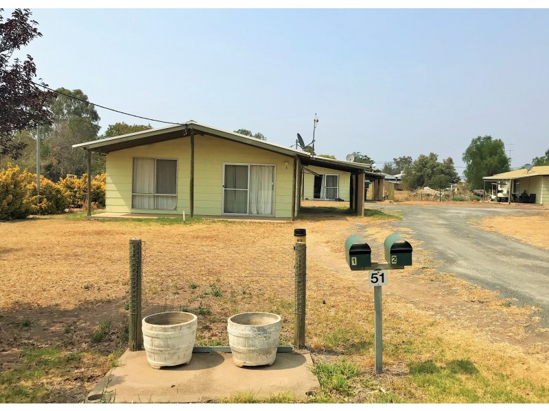 1/2/3/ 51/and 51  Blaxland Street, Merriwa NSW 2329