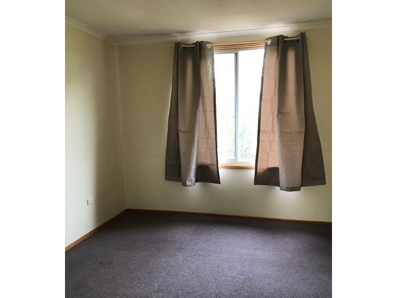 1/2/3/ 51/and 51  Blaxland Street, Merriwa NSW 2329