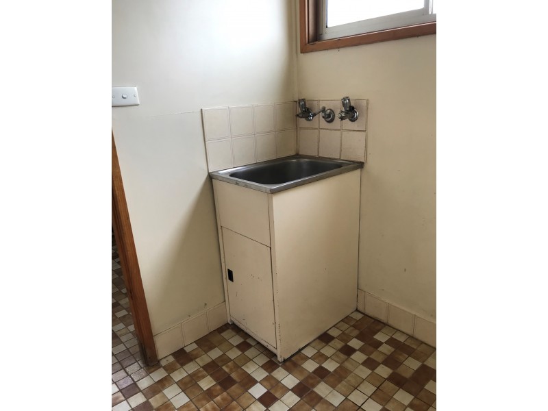 1/2/3/ 51/and 51  Blaxland Street, Merriwa NSW 2329